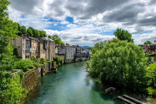 Egy Francia Táj Országban Oloron Folyón Oloron Sainte Marie Franciaország — Stock Fotó