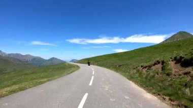 Fransız Pirenesi Dağları 'ndaki Aubisque yolunda