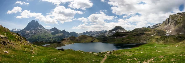 Pic Midi Ossau Lac Ayous Dans Les Pyrénées Françaises — Photo