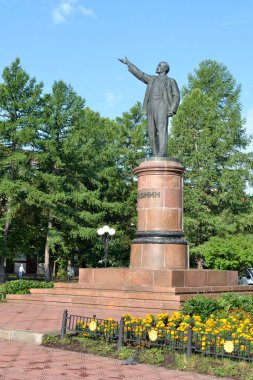 Rusya-Tataristan 2014:Leninogorsk kasabasında dünya proletaryası Lenin'in liderinin anıtı