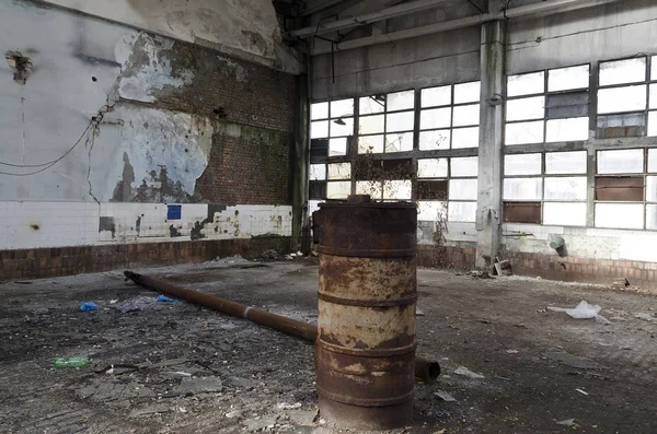 Ruinas Fábrica Almacén Abandonado Gran Constricción Industrial Espeluznante Vacía — Foto de Stock