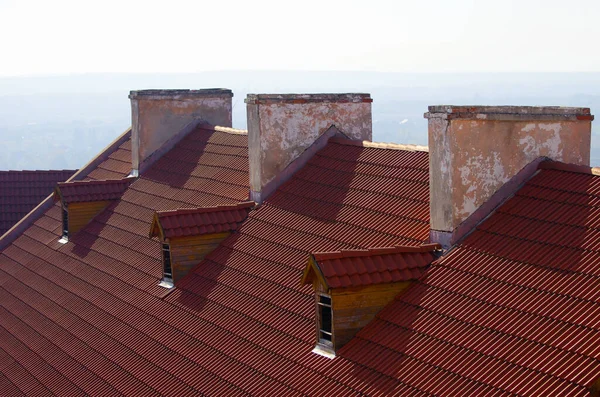 Komin Czerwonej Cegły Dachu Domu — Zdjęcie stockowe