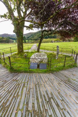 Anıt Gelerts mezar Beddgelert Snowdonia Kuzey Galler Gwynedd Birleşik Krallık köpek.