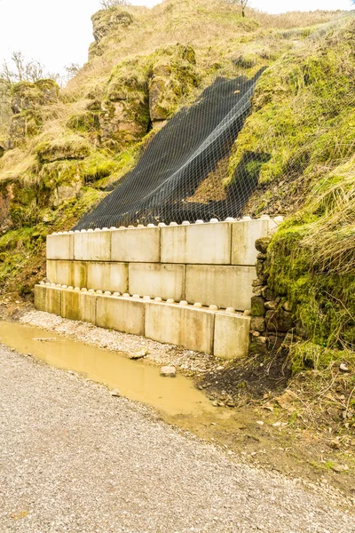 Concrete Netting Holding Back Landslip Walking Trail — Stock Photo, Image