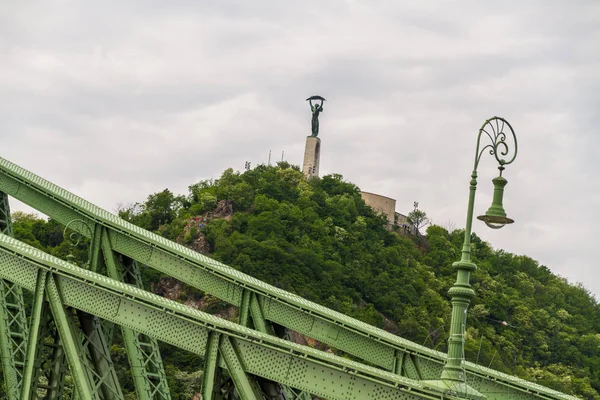 Budapeszt Węgry Kwiecień Liberty Lub Statua Wolności Mostu Miejsce Kwietnia — Zdjęcie stockowe