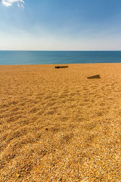 Pozadí Popředí Štěrk Moře Modrá Obloha Cloud Chesil Beach Dorset — Stock fotografie