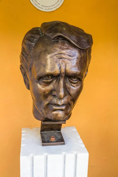 Editoriale, Busto in bronzo di Patrick Mcgoohan come Prigioniero — Foto Stock