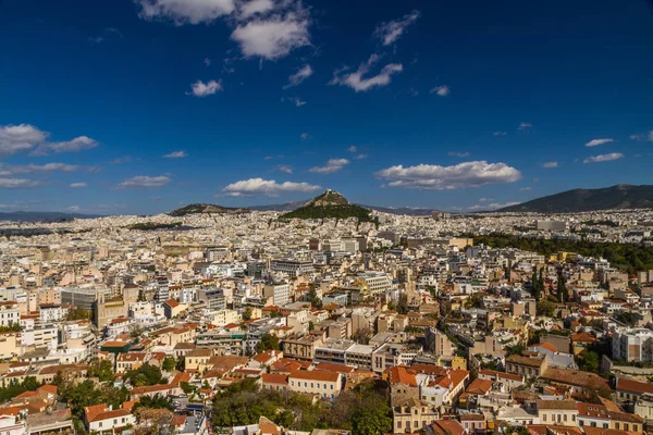 Atina şehir manzarası, lycabettus tepesine doğru bakıyor.