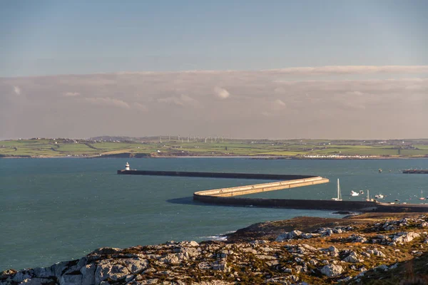 Holyhead breakwater in Anglesey, Wales, landscape. — Stock Photo, Image