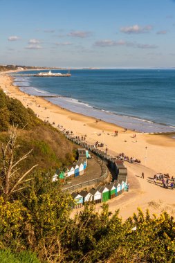 Editoryal, Beach Huts ve gezinti, Bournemouth Beach, portre