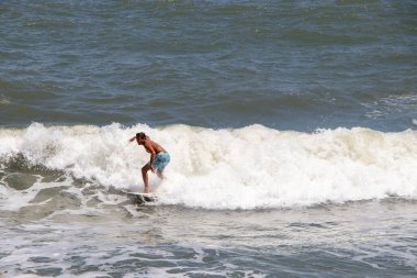 St. Augustine Sörfçüleri Fırtınadan Önce