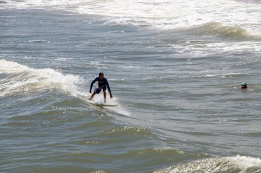 St. Augustine Sörfçüleri fırtınadan önce