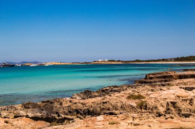 Etkileyici deniz manzarası: Akdeniz'in muhteşem renkleri