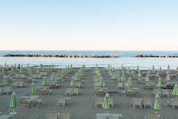 Bellaria Igea Marina Olaszország 2020 Július Beach Esernyők Napozóágyak Lágy — Stock Fotó