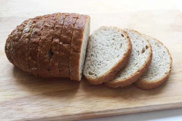 Pão Fatiado Mesa Madeira — Fotografia de Stock