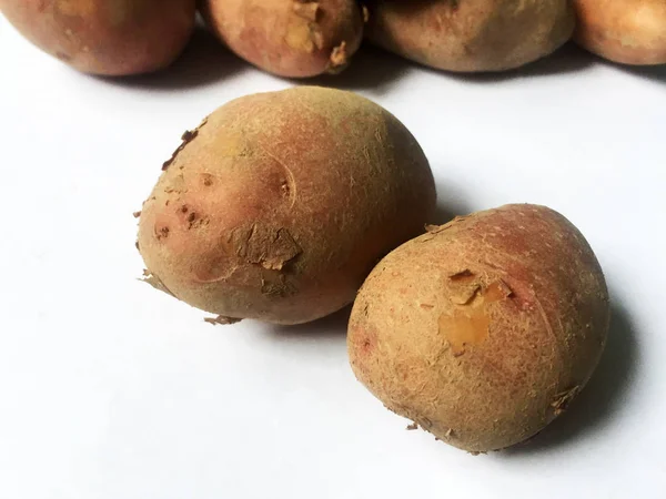 Knollen Großer Neuer Kartoffeln Auf Weißem Hintergrund Nahaufnahme — Stockfoto