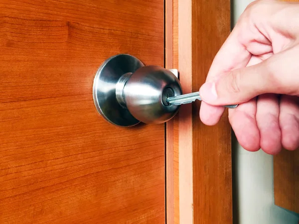 Key Inserted Door Lock Key Male Hand Metal Lock Wooden — Stock Photo, Image
