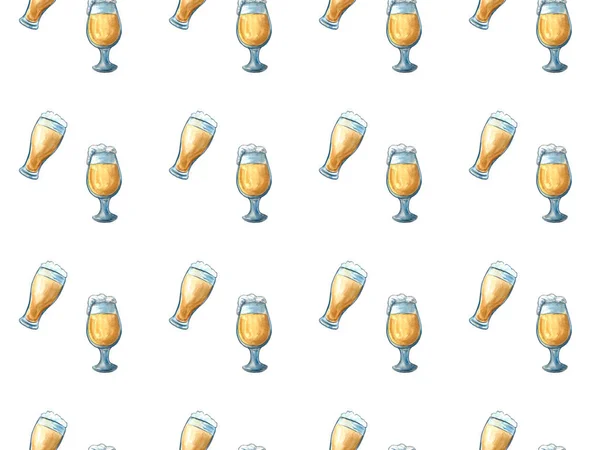 Pivní ikony bezešvé chmelové větve, dřevěné sudy, sklenice piva, pivní čepice, víčko láhve, pivní džbánek, ječmen. Pozadí Oktoberfestu. — Stock fotografie