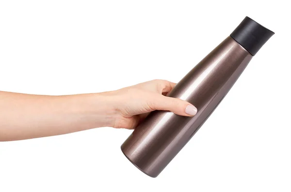 手与棕色金属热水瓶 旅行杯热饮 隔离在白色背景上 — 图库照片