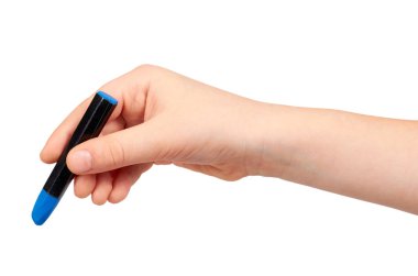 Yazma ve jest çizim renk kalem tutan çocuk el.