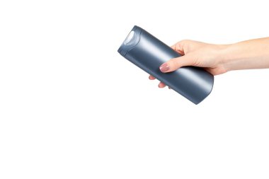 Plastik kozmetik şişe, şampuan ve sabun jeli ile el.