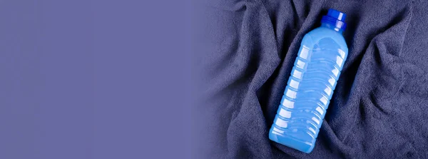 Niebieska Odżywka Butelce Składzie Włókienniczym — Zdjęcie stockowe