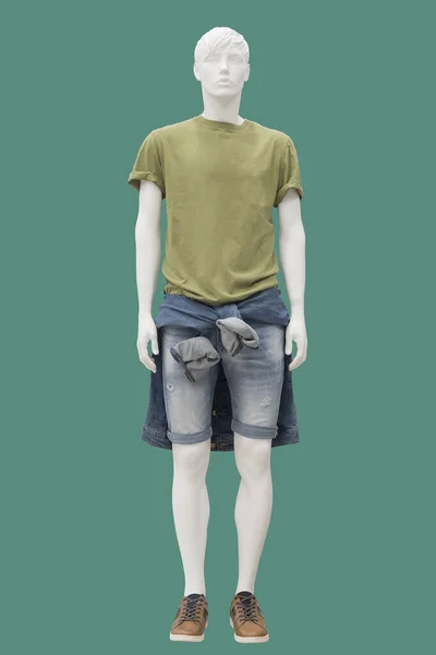 全长男性人体模特 穿着短袖衬衫和牛仔裤短裤 与外界隔绝 没有商标名称或版权对象 — 图库照片