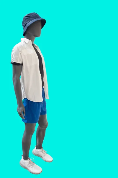 Полная Длина Человек Манекен Одет Модную Летнюю Одежду Изолированы Зеленом — стоковое фото