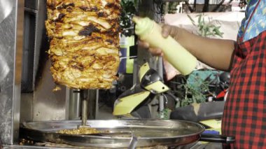 Sizzling Street Food in India - A Culinary Journey Through the Tantalizing Grill