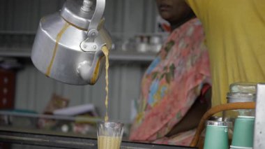 Indian Style Coffee Pouring Technique