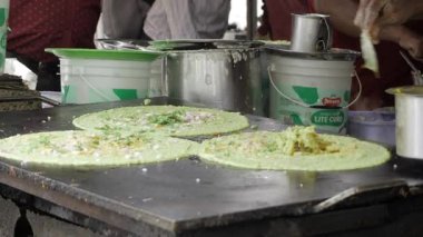 Exploring the Art of Street Food in India