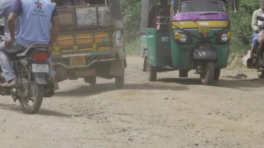 Navigating the Indian Roads - A Journey Through the Thick of Traffic