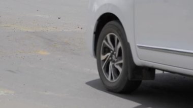 Uneven Indian Roads - Damage and Solutions