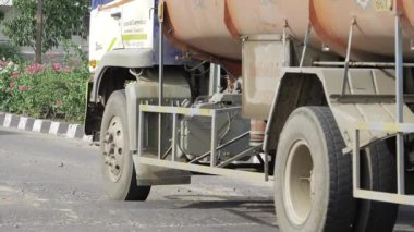 Navigating the Roads Ahead - The Story of Indian Highways