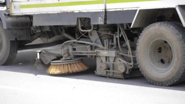 Efficient Street Cleaning - Innovative Brush Technology