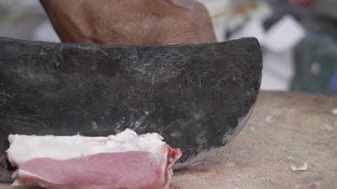 Raw Meat Cutting - A Journey Into the World of Artisanal Butchery