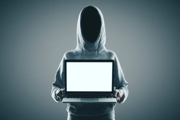 Hacker Inget Ansikte Med Laptop Med Vit Blank Skärm Grå — Stockfoto