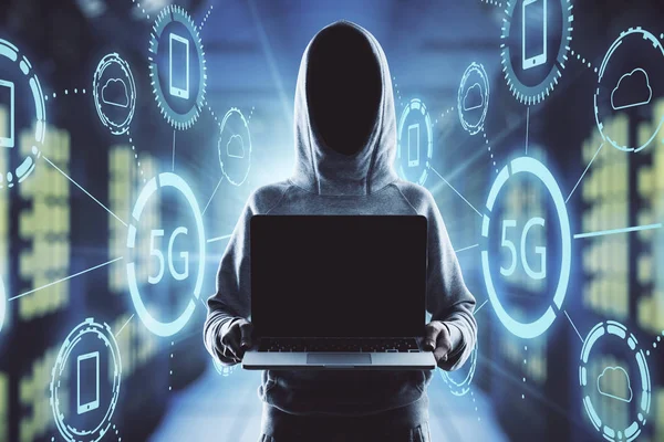 Hacker Mit Kreativer Schnittstelle Und Leerem Laptop Malware Und Web — Stockfoto