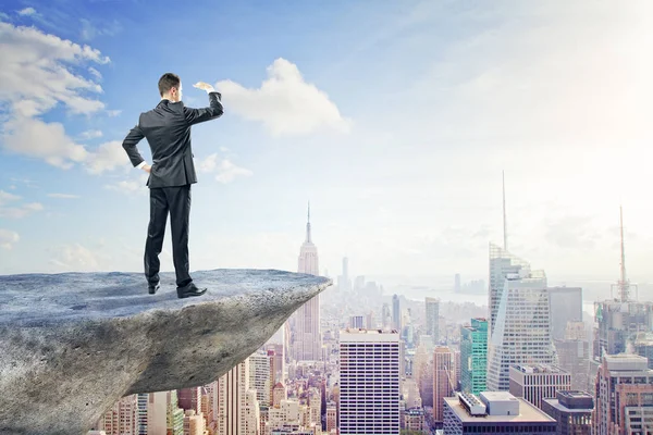 Young Businessman Looking Distance Cliff Bright Sky City Background Research — Stock Photo, Image