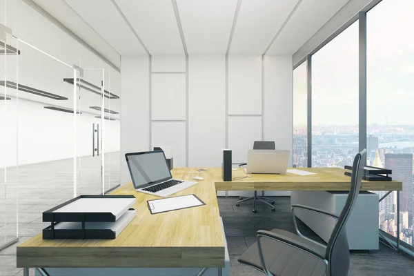 Moderna Kontor Interiör Med Tom Laptop Skrivbord Och Panoramautsikt Över — Stockfoto