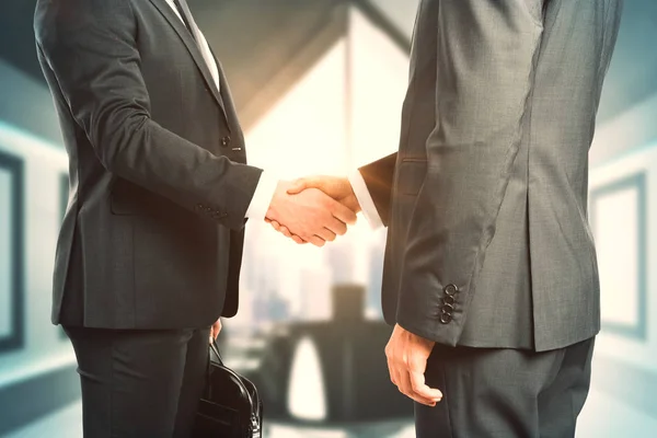 Side View Young Businessmen Shaking Hands Blurry Office Interior Background — Stock Photo, Image