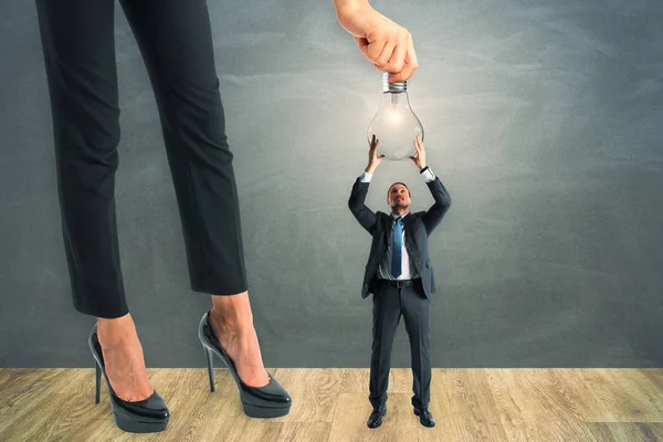 Lámpara Colgante Mujer Negocios Para Hombre Negocios Minúsculo Sobre Fondo — Foto de Stock