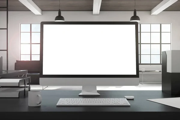 Boş Beyaz Bilgisayar Ekranı Modern Ofis Tasarımcı Masaüstüyle Tasarım Reklam — Stok fotoğraf