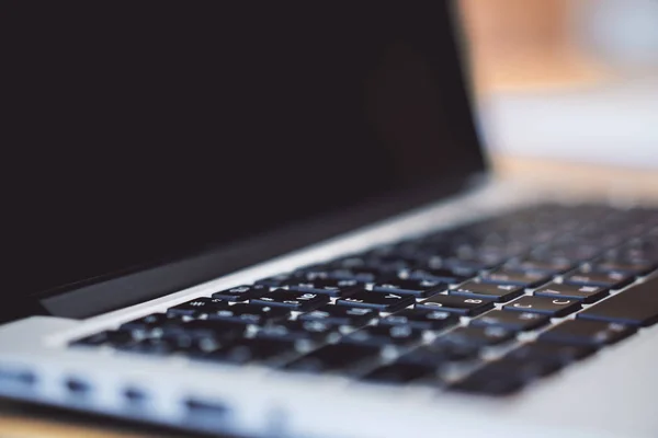 Sideview of empty laptop monitor — Stock Photo, Image