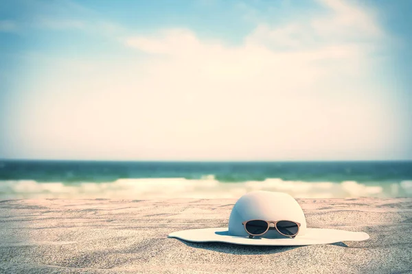 Weißer Strandhut — Stockfoto