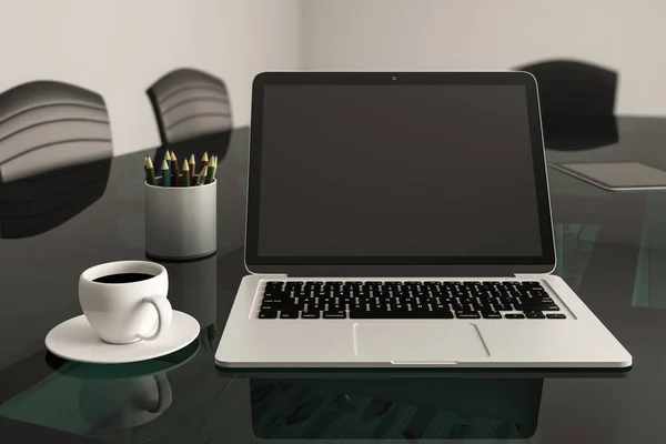 Conceito de situação de escritório com monitor de laptop preto mock up na mesa de vidro com caneca de café . — Fotografia de Stock