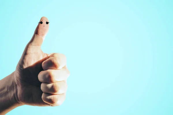 Великий Палець Сумним Обличчям Пальці Сумно Концепція Хороших Емоцій Крупним — стокове фото