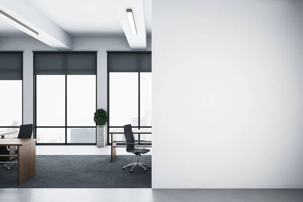 Saubere Büroräume Mit Computern Weiße Wand Arbeitsplatz Und Unternehmenskonzept Rendering — Stockfoto