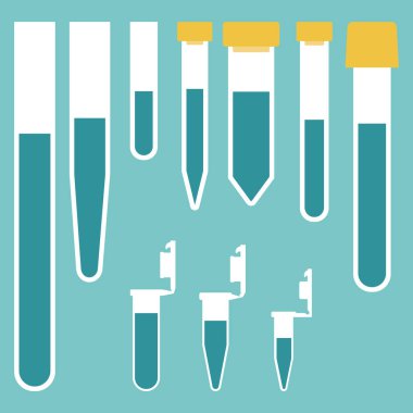 Farklı hacimlerde laboratuvar tüpleri, kapalı ve açık. Kapaklı laboratuvar test tüpleri. Pcr için test tüpleri.