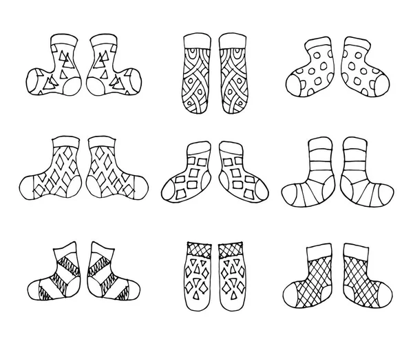 Vektor Zeichnung von Socken. Konturgestaltungselemente. Verwendung als Aufkleber, Dekorationsidee und für Kinder Malbuch. Vektor Zeichnung von Socken. Konturgestaltung — Stockvektor